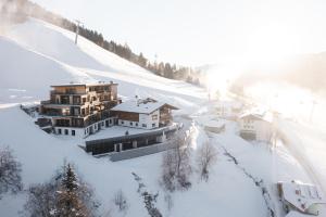 Landhaus Saalbach - Ski in & out - 4hvězdičkové hotely ve městě Saalbach Hinterglemm