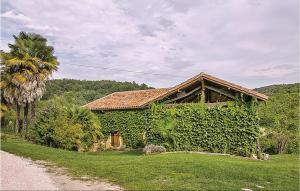 Maisons de vacances Beautiful Home In Masseube With 3 Bedrooms, Sauna And Wifi : photos des chambres