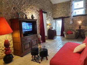 Maisons de vacances gite en pierre le paradis jacuzzi piscine Perigord pourpre 9km de bergerac : photos des chambres