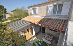Maisons de vacances Nice Home In Saint Cannat With Wifi : photos des chambres