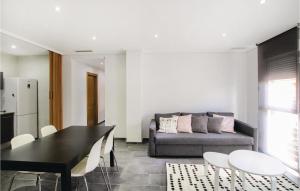 Lovely Apartment In Dolores With Wifi