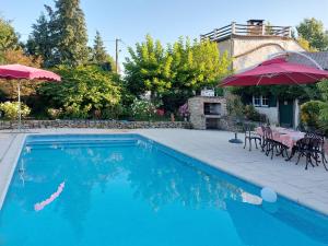 Maisons d'hotes Le clos des Noaillettes : Chambre Double avec Salle de Bains Privative