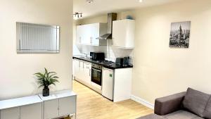 Holiday Flat in Central Slough near to London Heathrow and Windsor