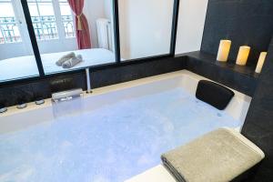 Jacuzzi-Nice quartier des musiciens-Loft