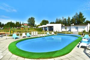 Holiday resort with pool, Sianozety