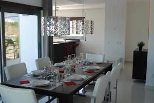 Exclusieve Villa met zeezicht en privézwembad in Atalaia