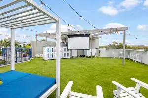 The Penthouse Mooloolaba, Private Luxury Rooftop Living - Mooloolaba