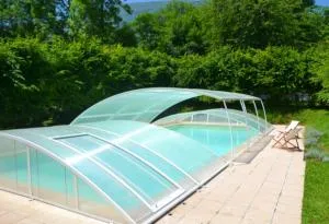 Maison accueillante à Gembrie avec piscine partagée - Siradan