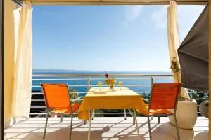 Nice apartment with a sea view - Split