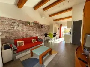 Maison F2, neuve au calme avec jardinet - La Farlède