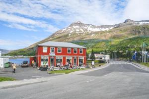 Bankinn - Hotel by Aldan