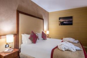 Hotels Hotel Saint Honore 85 : photos des chambres