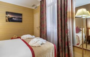 Hotels Hotel Saint Honore 85 : Chambre Double Standard