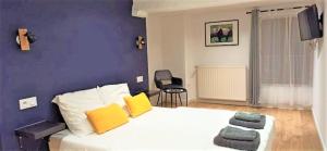 Lauberge aux volets rouges à 4 min du Zoo de Beauval 2-10 pers