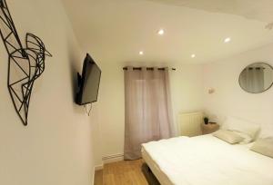 Lauberge aux volets rouges à 4 min du Zoo de Beauval 2-10 pers