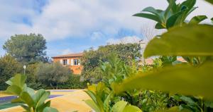 Hotels LOGIS HOTEL & RESTAURANT L'ETAPE Bouc Bel Air - Gardanne : photos des chambres