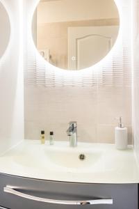 Villas Frenchyhomes☆villapiscine☆8pers☆centrebassin : photos des chambres