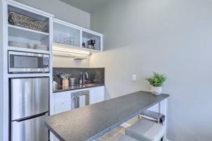Bright San Marcos Apartment with Ideal Location