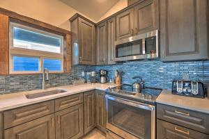 Sanderling Sea Cottages, Unit 7 with Beach Access!