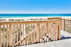 Beachside #8 - Beachfront - Sleeps 8!