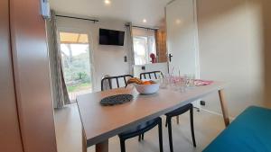 Campings Camping les Cigales : photos des chambres