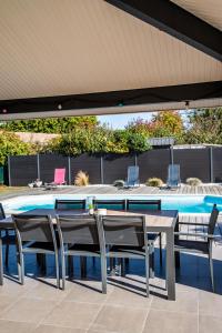 Villas Frenchyhomes☆villapiscine☆8pers☆centrebassin : photos des chambres