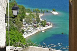 Maisons de vacances Scenic Village Home with Lake Panorama : photos des chambres