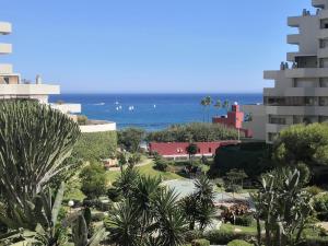 ESTUDIO BENALBEACH PRIMERA LINEA DE PLAYA