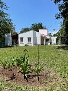 DIVINA Y COMODA CASA EN SAN LORENZO PARA 5 PERSONAS!!