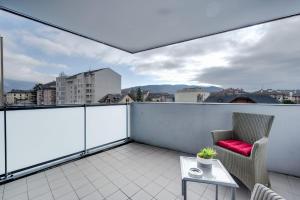 Appartements L'Art de Ville - 2 bedroom near the city center terrace and garage : photos des chambres