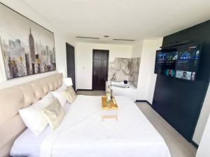 Ecusuites Jacuzzi Preference 7 Vista al Río