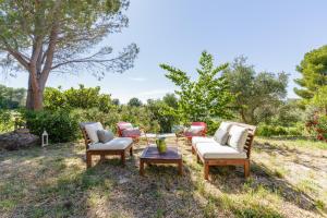 Maisons de vacances LODGES PARK CASTELLET PROVENCE - Gites dans les vignes AOC Bandol a 15 min des plages et du Circuit Paul Ricard F1 : photos des chambres