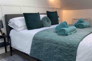 2 Bed Flat - Sleeps 6 - Parking - Wifi