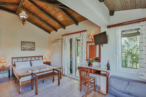 Budget Upper Floor Studio room in Sunny Garden Apartments