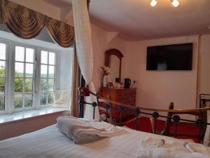 Superior Double Room room in The Weary Friar Inn