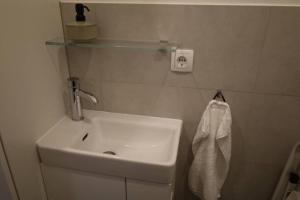 Appartement mit Balkon und Hallenbad