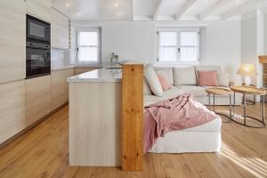 Val de Ruda Luxe 68 by FeelFree Rentals