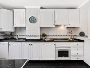 JAZMIN MIRAFLORES SENSATIONAL VIEW! POOL, TERRACE, WiFi