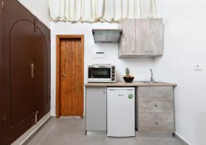 Emerald Dream House#Poiessa, Medieval Town