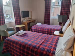 Standard Twin Room room in National Suites & Apartments