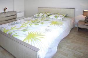 Appartements Apartment, Ploubalay Beaussais-sur-Mer : photos des chambres