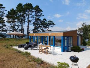 Maisons de vacances Holiday home in a secluded location surrounded by the sea, Hanvec : photos des chambres