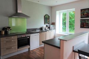 Maisons de vacances Holiday Home in Moelan near Kerfany Beach : photos des chambres