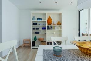 V008 - ESTRELLA DE RELJA - Roses