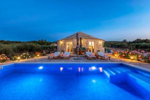 House Villa Getaway