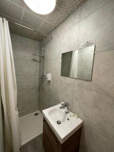 Hotels Hotel Les Chenes : photos des chambres