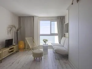 Superbe studio face à la mer accès direct plage - 安格雷