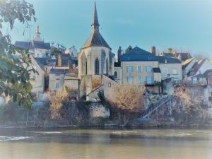 Maisons de vacances Maison Berrichonne avec cour et jardin intime : photos des chambres