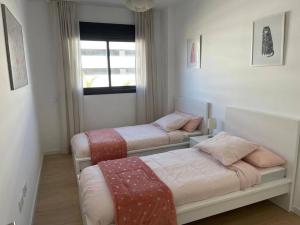 Holidays2Torremolinos Alamos 3 bedroom & terrace & pool