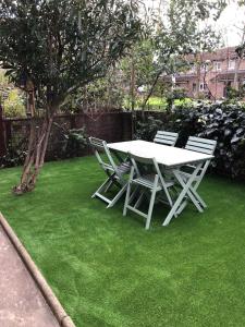 Lovely 2 Bedroom Apartment Near South Bank